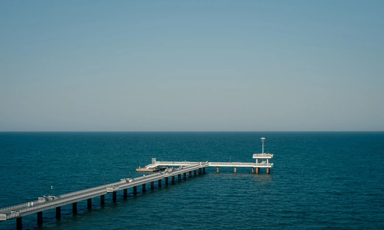 Pier und Meeresgarten in Burgas
