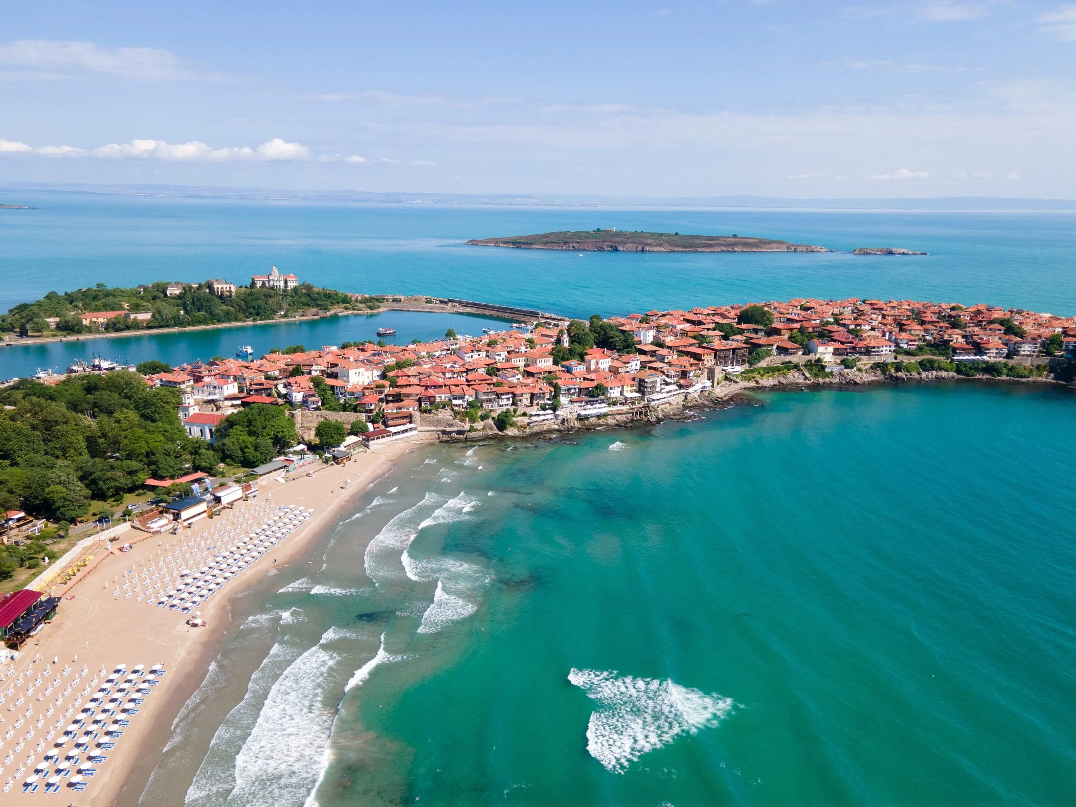 Luftaufnahme von Sozopol an der bulgarischen Schwarzmeerküste