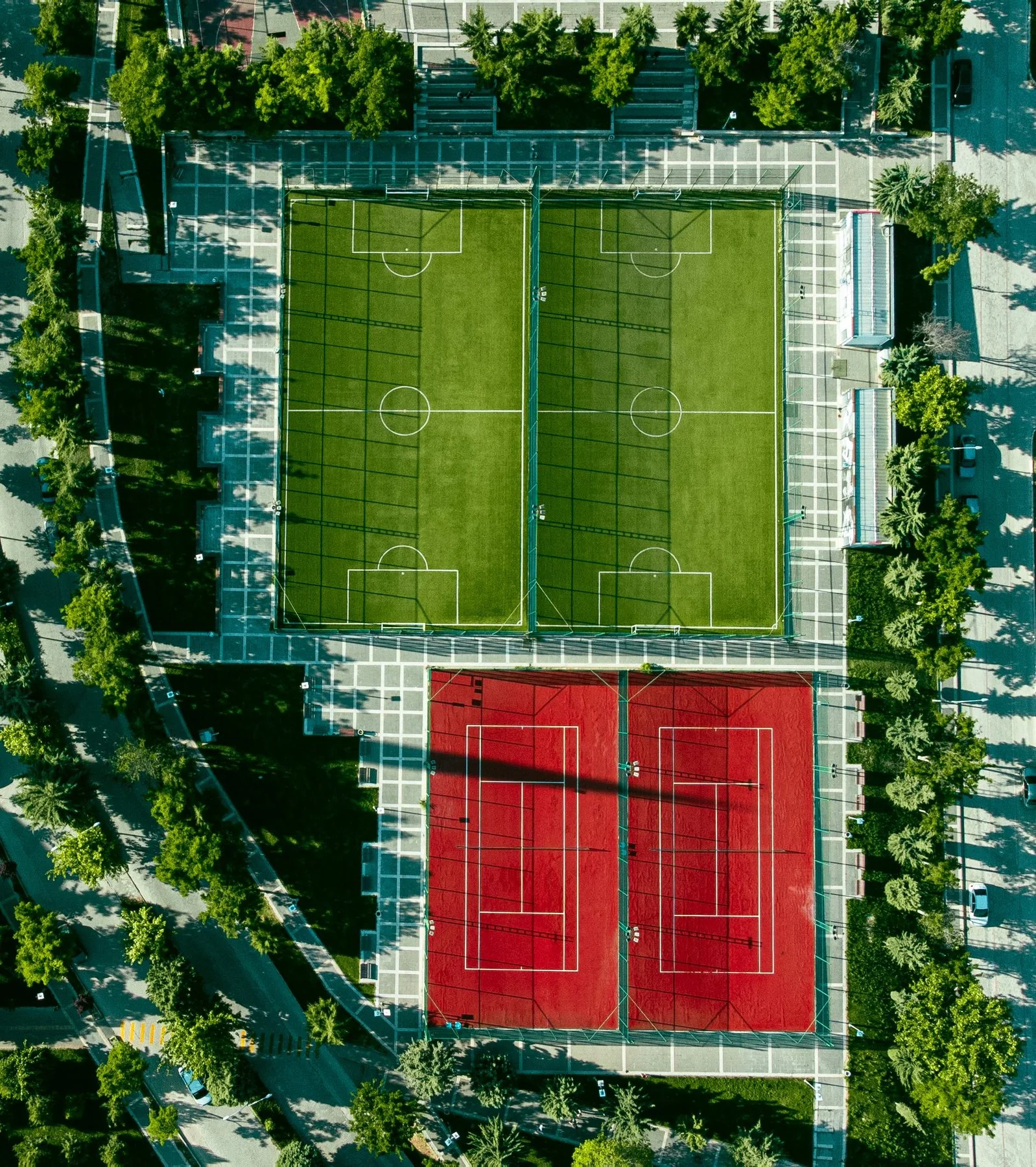Sportanlage für Tennis und Fußball in Albena